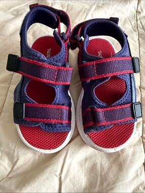 Kids Adjustable Sport Sandals in Navy and Red